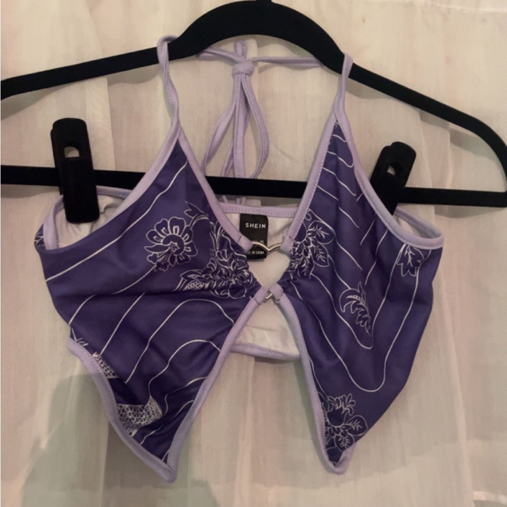 SHEIN Heart-Ring Crop Top